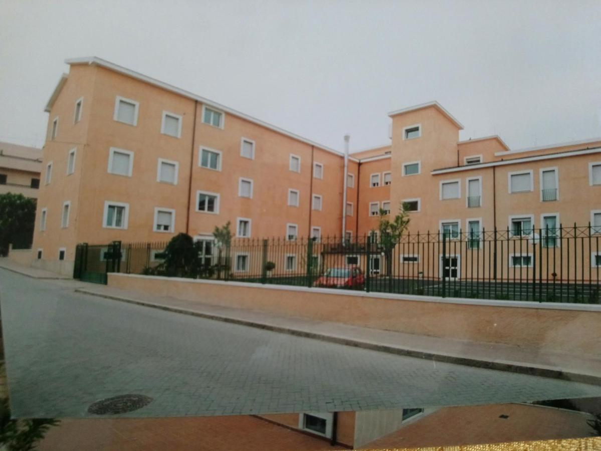 Отель Casapaceebene Сан-Джованни-Ротондо Экстерьер фото